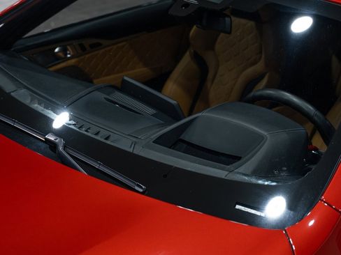 Used 2020 BMW M8 Convertible w/ M Driver's Package image 17