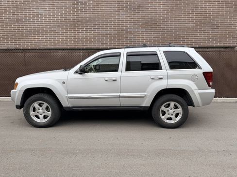 Used 2005 Jeep Grand Cherokee Limited image 7