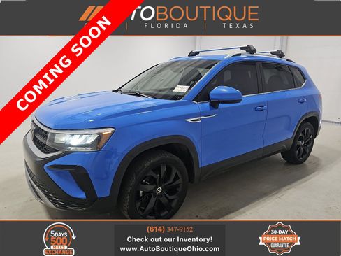 Used 2024 Volkswagen Taos SE w/ Black Wheel Package FWD image 1