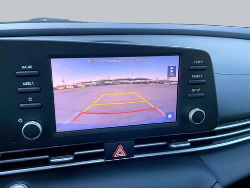 Used 2023 Hyundai Elantra SEL FWD image 24