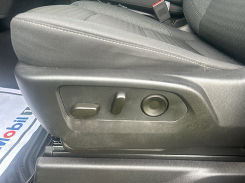Used 2024 Chevrolet Silverado 1500 Custom AWD/4WD image 15