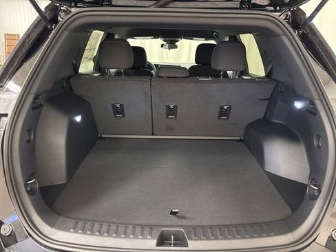New 2026 Chevrolet Equinox LT FWD image 12