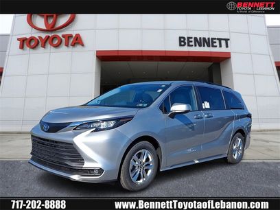 New 2025 Toyota Sienna XLE