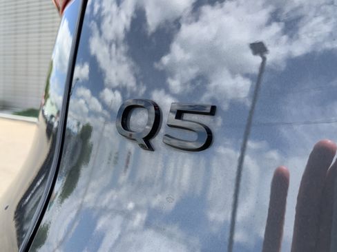 Used 2025 Audi Q5 Premium w/ Convenience Package AWD/4WD image 21