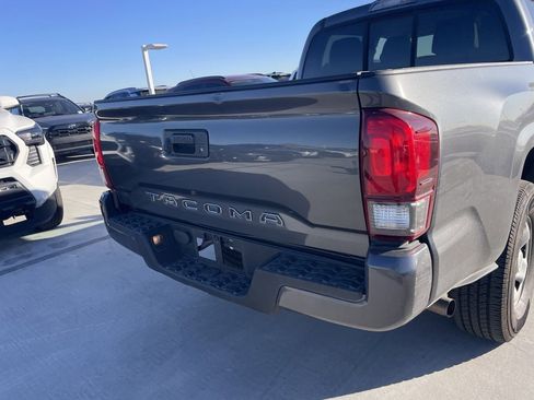 Used 2022 Toyota Tacoma SR image 4