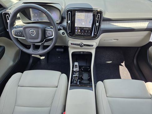 New 2026 Volvo XC40 B5 Plus w/ Protection Package Premier image 25