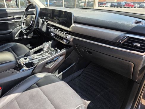 Used 2025 Kia Telluride S AWD/4WD image 19
