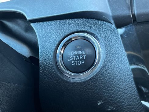 Certified 2020 Toyota Sienna Limited image 22