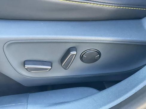 New 2025 Ford Maverick Lobo image 18