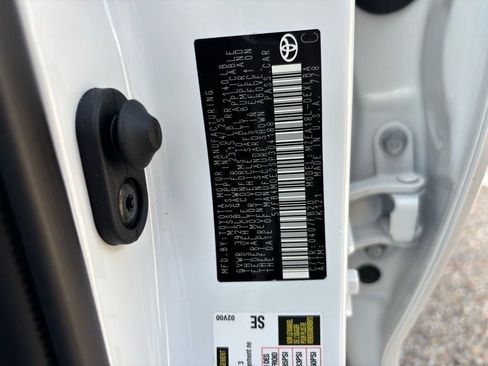 Certified 2025 Toyota Corolla LE image 26