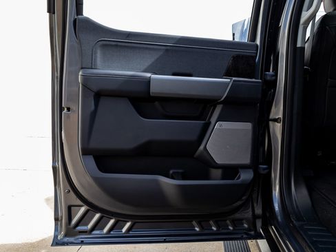 Used 2024 Ford F250 Lariat w/ Lariat Ultimate Package image 37