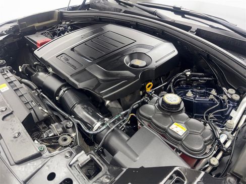 Used 2022 Land Rover Range Rover Velar R-Dynamic S image 76