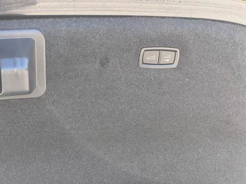 New 2025 Porsche Taycan image 27