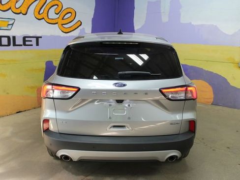 Used 2022 Ford Escape SE w/ Cold Weather Package AWD/4WD image 7