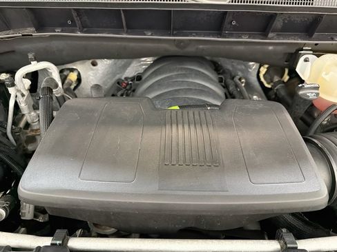 Used 2019 Chevrolet Silverado 1500 LT Trail Boss AWD/4WD image 31