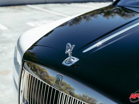 Used 2017 Rolls-Royce Ghost RWD image 57