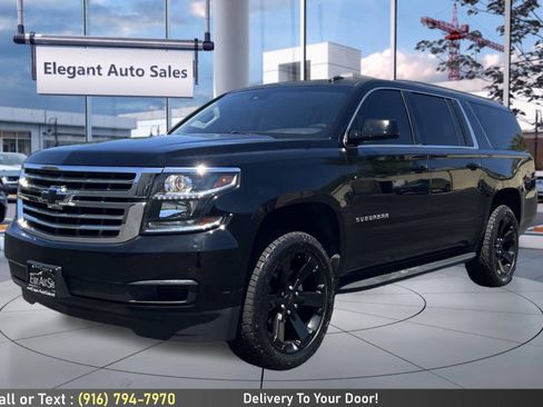 Used 2017 Chevrolet Suburban LS w/ Enhanced Driver Alert Package RWD image 9