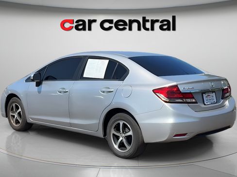 Used 2015 Honda Civic SE image 3