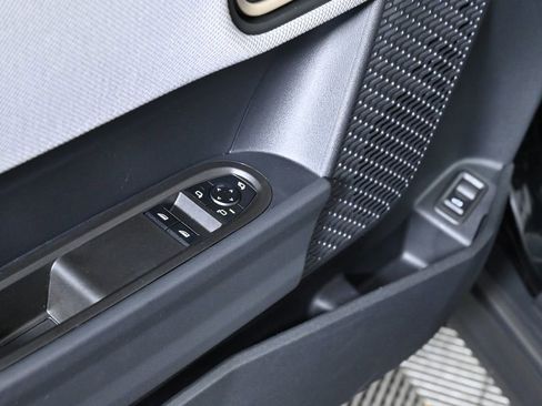 Certified 2025 MINI Cooper 2-Door Hardtop image 21