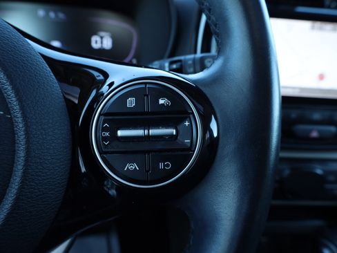 Used 2023 Kia Soul EX image 25