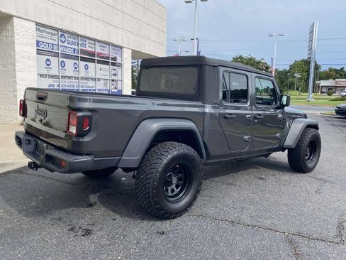 Used 2021 Jeep Gladiator Sport AWD/4WD image 7