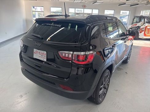 New 2026 Jeep Compass Limited image 8