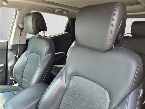 Used 2013 Hyundai Santa Fe Sport 2.0T w/ Technology Pkg FWD image 11
