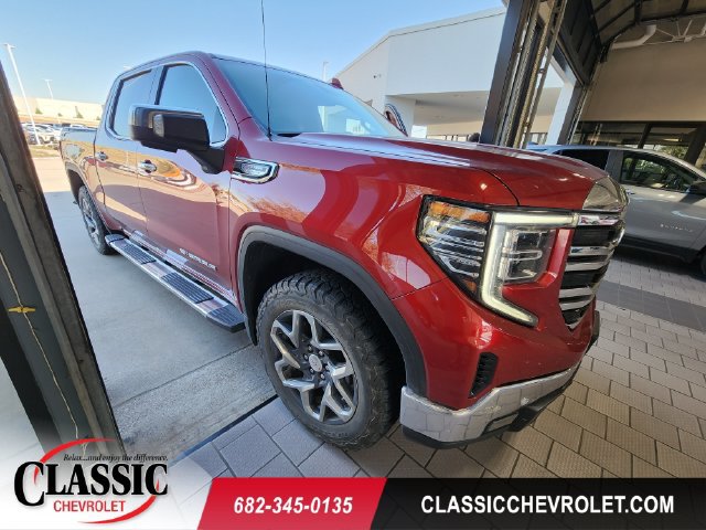Used 2024 GMC Sierra 1500 SLT AWD/4WD image 1