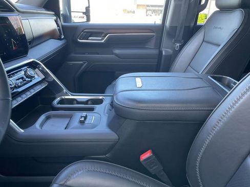 Used 2025 GMC Sierra 3500 Denali w/ Denali Reserve Package AWD/4WD image 21