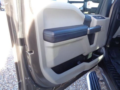 Used 2019 Ford F250 XLT image 43