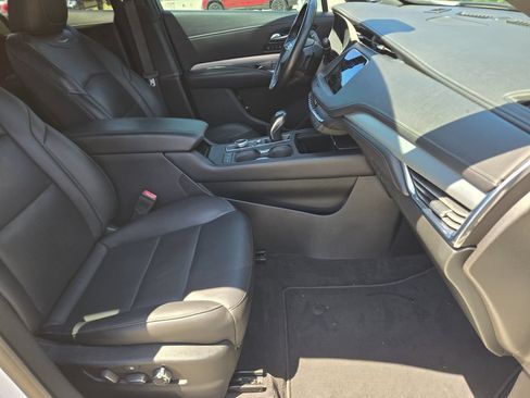 Used 2019 Cadillac XT4 Premium Luxury FWD image 14
