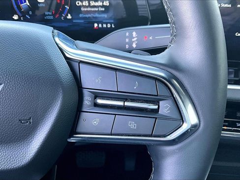 Used 2025 Chevrolet Equinox LT AWD/4WD image 19