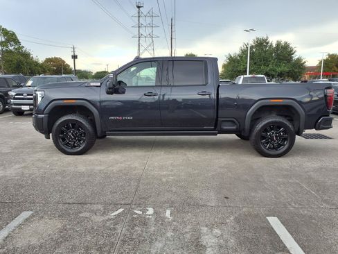 Used 2024 GMC Sierra 2500 AT4 w/ AT4 Premium Plus Package AWD/4WD image 24