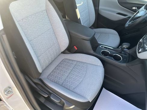 Used 2022 Chevrolet Equinox LT FWD image 27