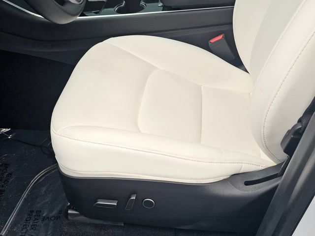 Used 2021 Tesla Model Y Long Range AWD/4WD image 19