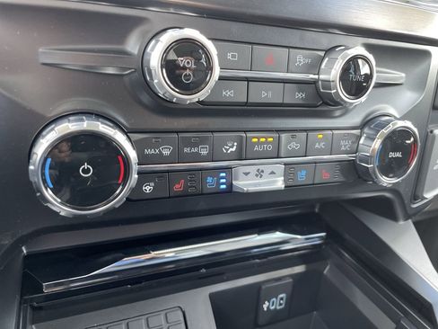 New 2026 Ford F350 Lariat image 26