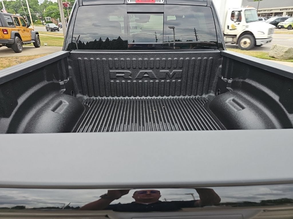 Used 2026 RAM 1500 Big Horn AWD/4WD image 13