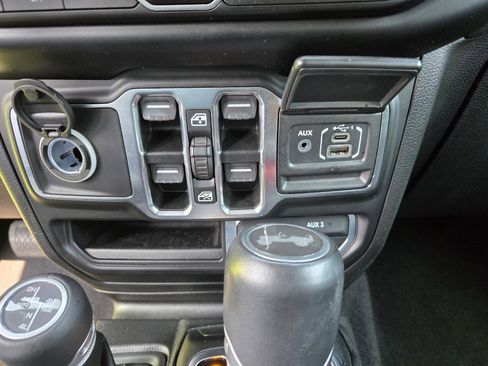 Certified 2021 Jeep Wrangler Unlimited Sahara image 14