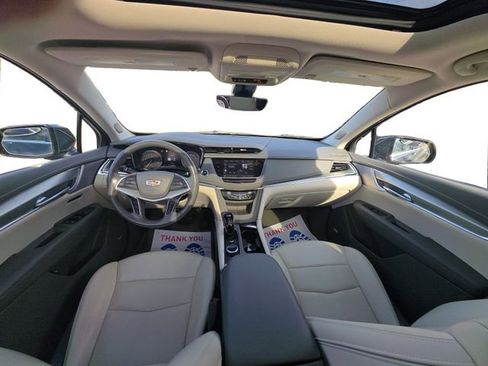 Certified 2022 Cadillac XT5 Premium Luxury w/ Technology Package AWD/4WD image 14