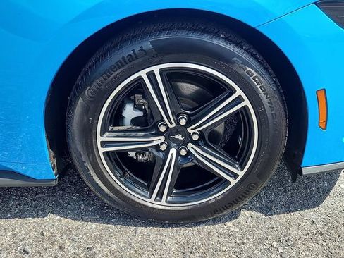 Used 2025 Ford Mustang Coupe RWD image 8