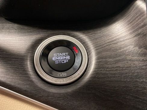 Used 2021 Jeep Grand Cherokee L Limited image 18