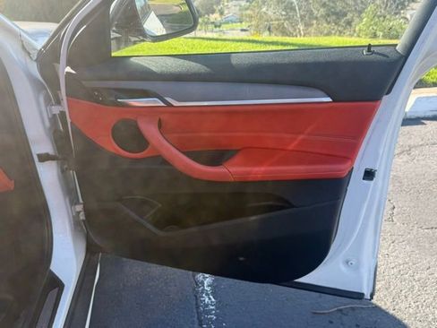 Used 2018 BMW X2 xDrive28i image 9