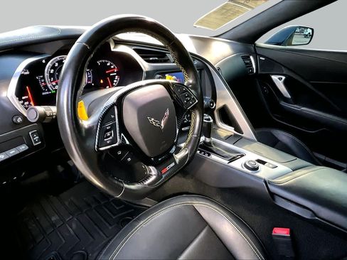 Used 2017 Chevrolet Corvette Z06 RWD image 6