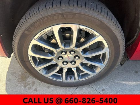 Used 2021 GMC Acadia Denali w/ Denali Ultimate Package image 6