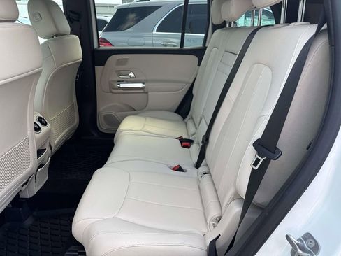 New 2026 Mercedes-Benz GLB 250 image 6