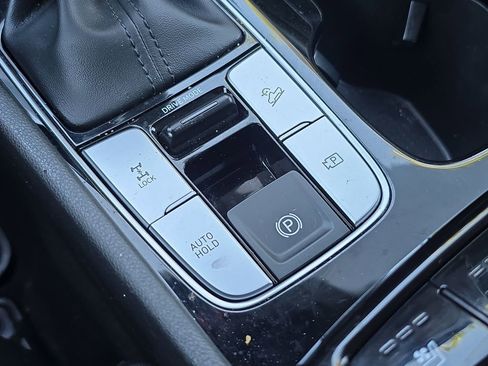 Used 2022 Hyundai Santa Cruz Limited image 27