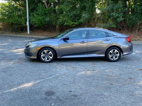 Used 2017 Honda Civic LX image 8