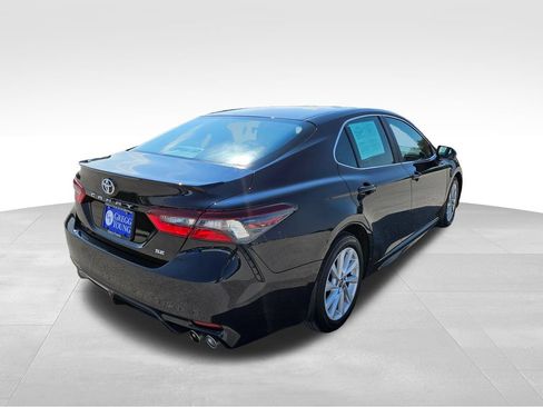Used 2024 Toyota Camry SE FWD image 6