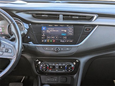 Used 2021 Buick Encore GX Essence w/ Advanced Technology Package image 18