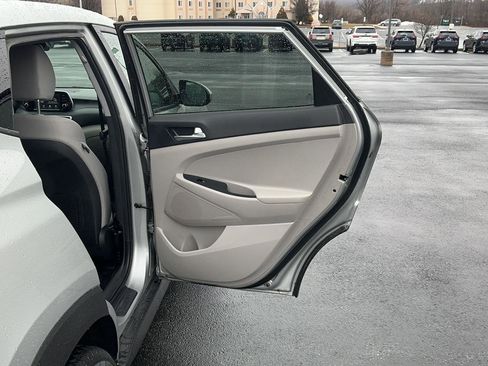 Used 2020 Hyundai Tucson SE image 30